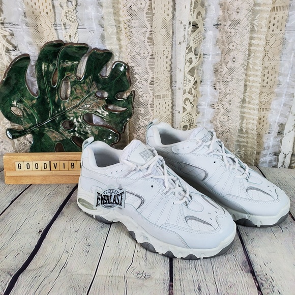 white dad sneakers womens